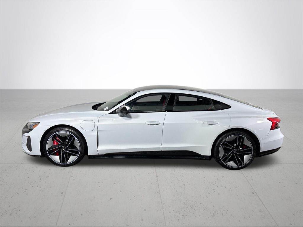 2022 Audi RS e-tron GT Base