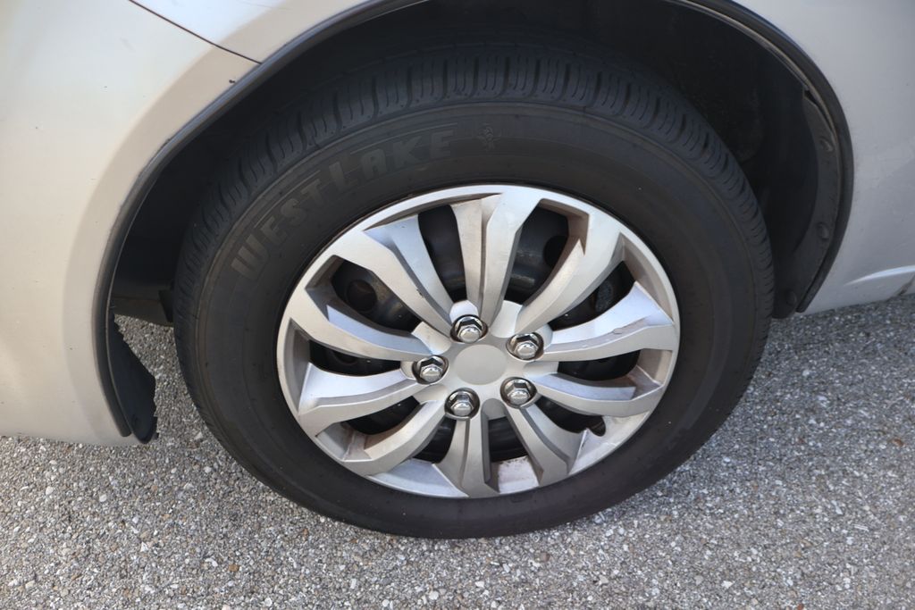 Thumbnail: 2006 Kia Rio - 4
