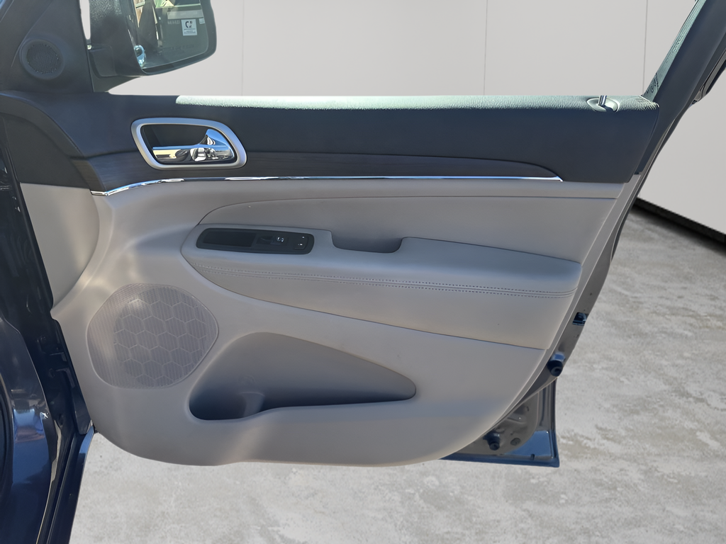 Used Car 2017 Jeep Grand Cherokee  Overland For Sale Under $15,000 In Austin, Texas