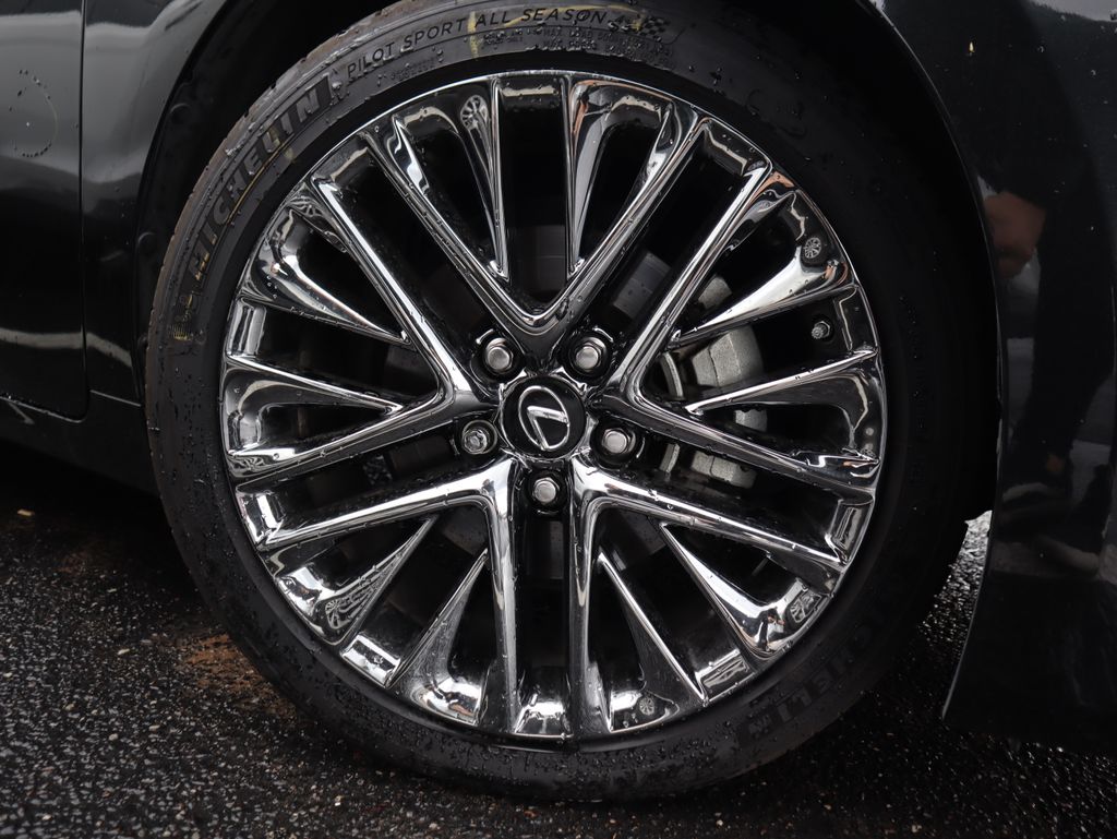 Thumbnail: 2016 Lexus ES - 13