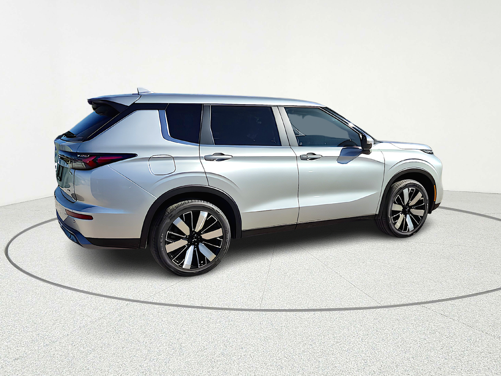 2026 Mitsubishi Outlander SE - 6