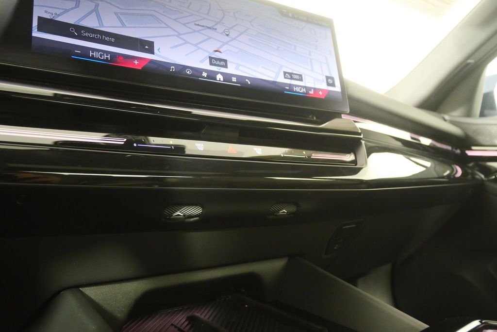 Thumbnail: 2025 BMW 5 Series - 26