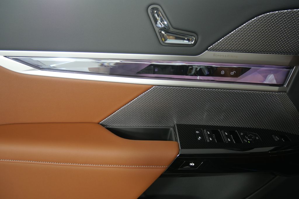 Thumbnail: 2025 BMW 7 Series - 7