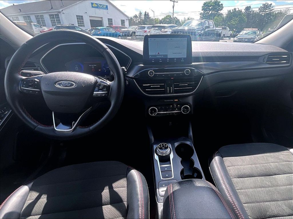 2022 Ford Escape — photo 21