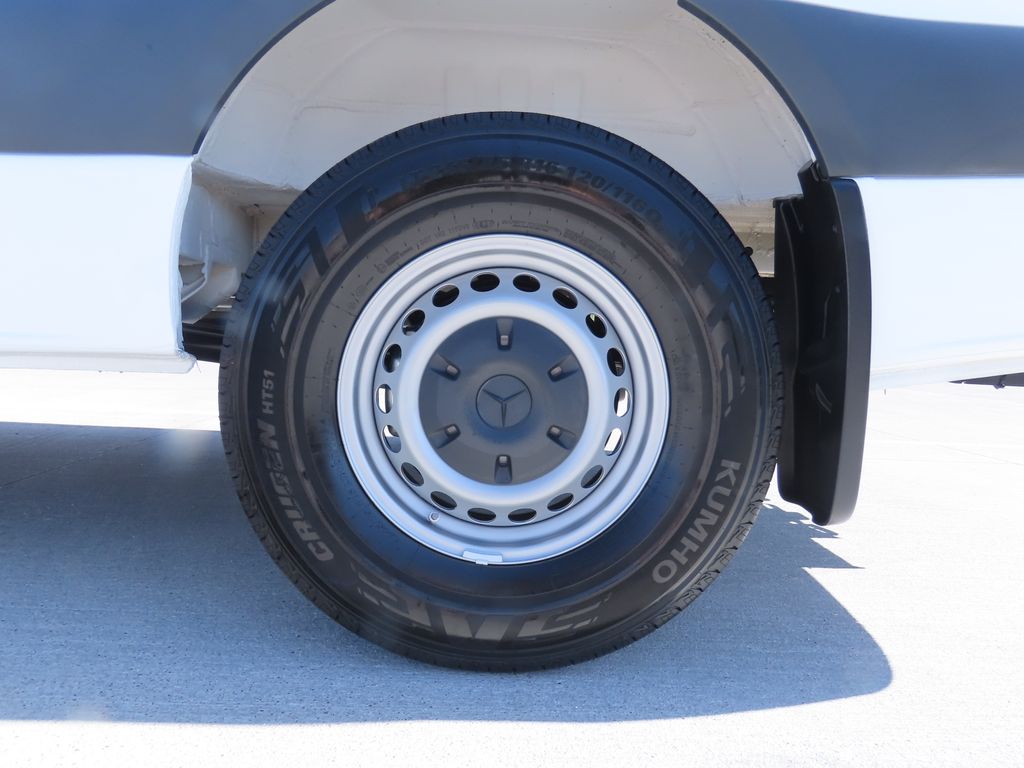 Thumbnail: 2025 Mercedes-Benz Sprinter - 29