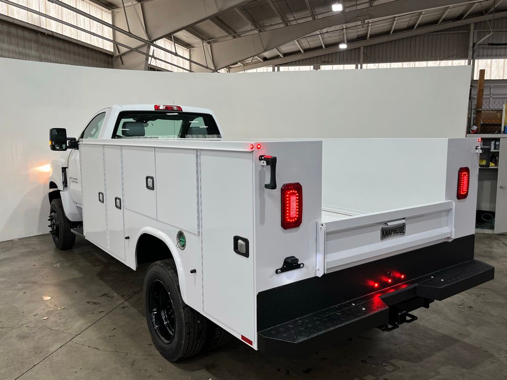 2025 Chevrolet Silverado 5500HD 