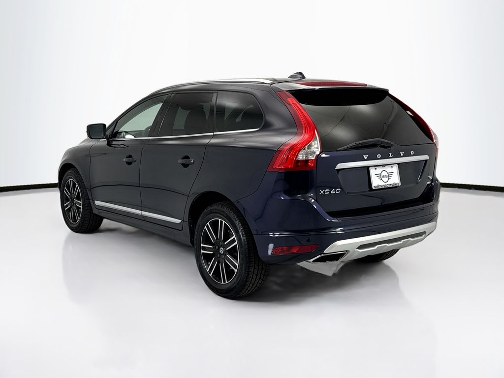 Thumbnail: 2017 Volvo XC60 - 7