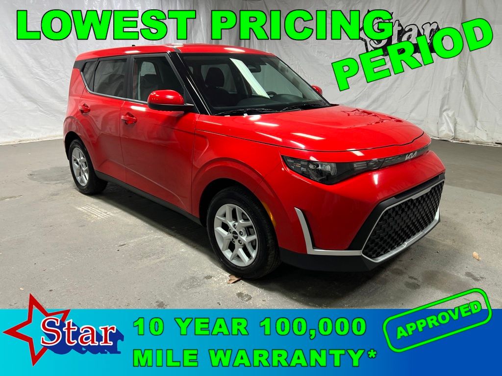 Inferno Red 2025 Kia Soul LX FWD SUV / Crossover Front-Wheel Drive Continuously Variable Transmission