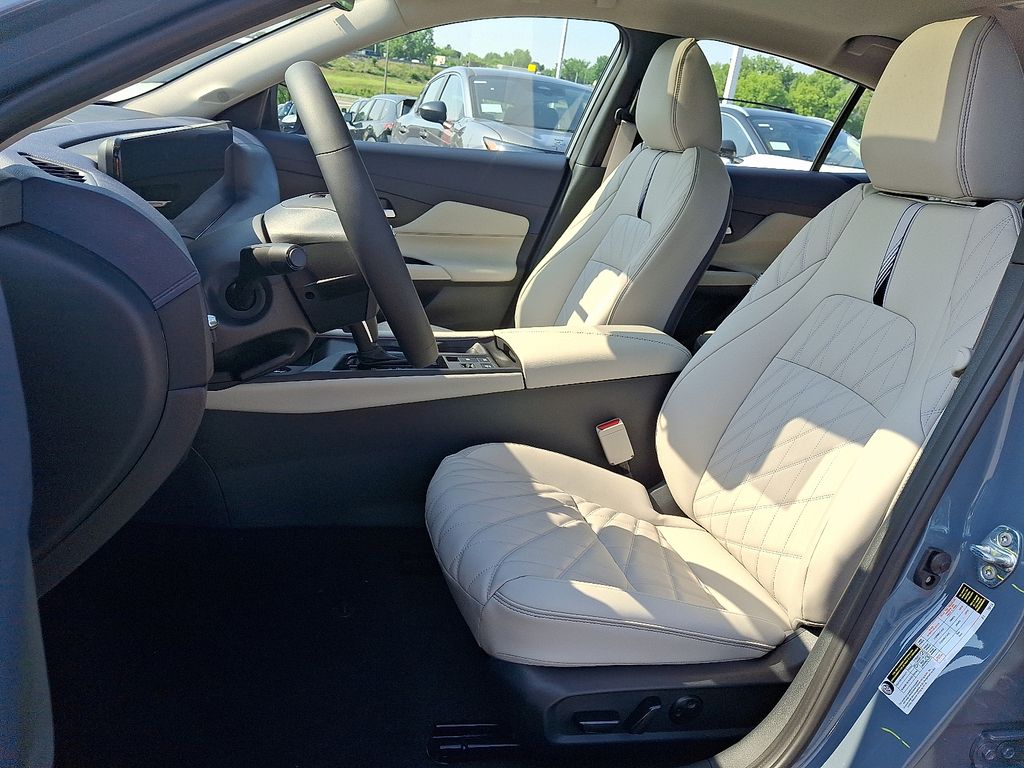 2026 Nissan Sentra — photo 9