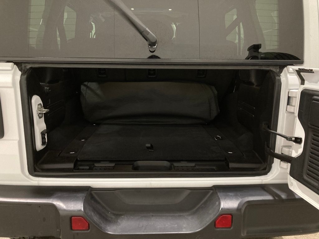 2024 Jeep Wrangler 4-Door Sahara 4x4