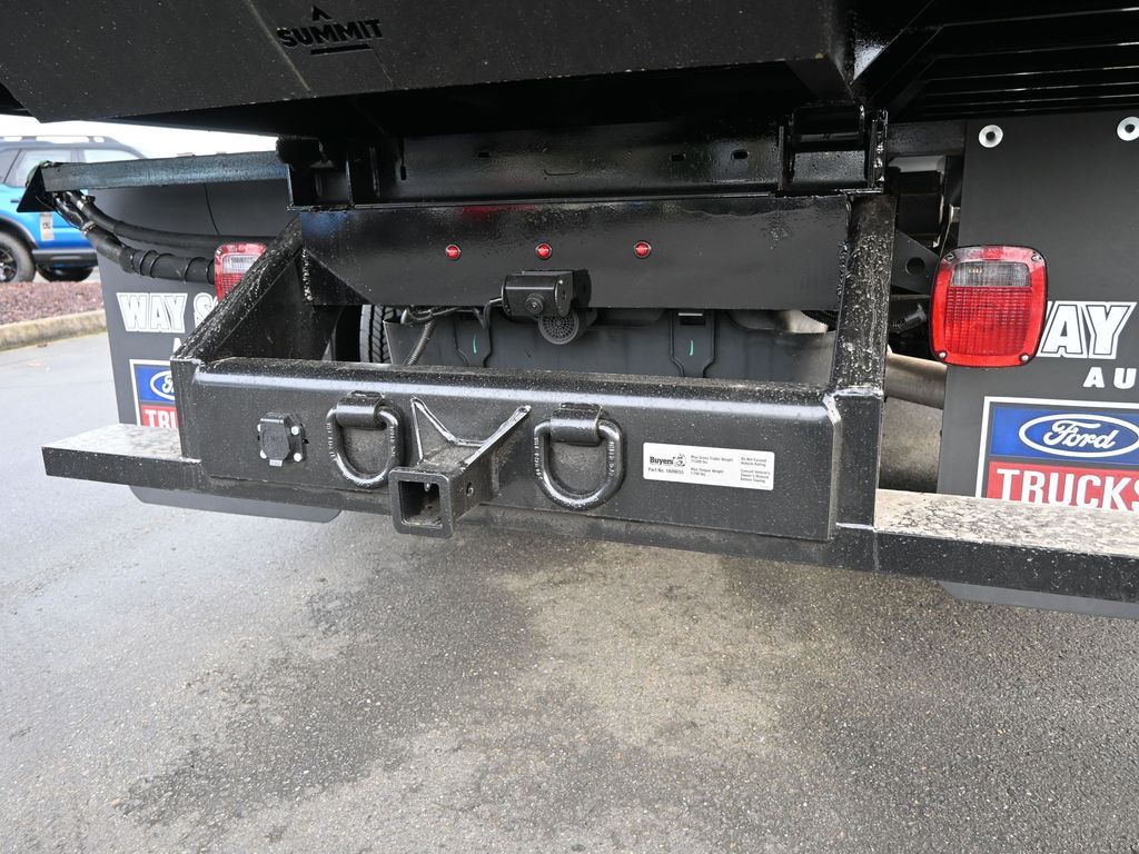 2025 Ford F-550 Chassis XL