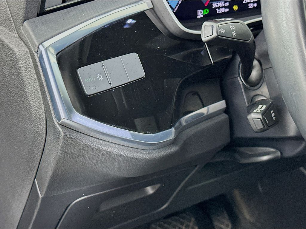 Thumbnail: 2022 Audi Q3 - 10