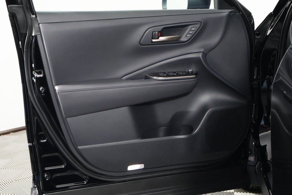 Thumbnail: 2026 Toyota Crown - 7