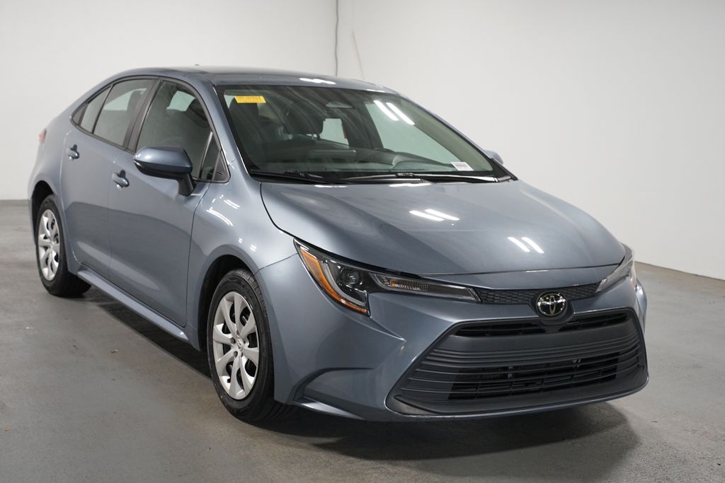 Thumbnail: 2024 Toyota Corolla - 3