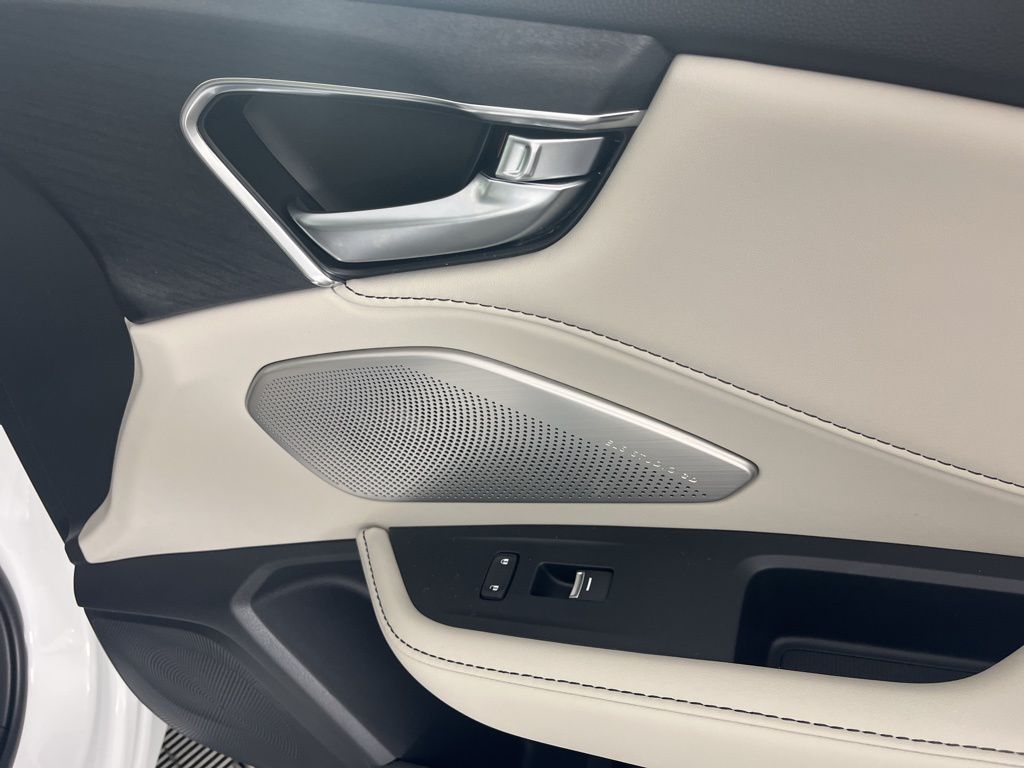 Thumbnail: 2026 Acura RDX - 9