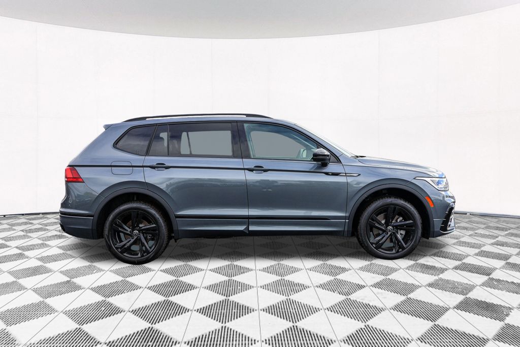 2024 Volkswagen Tiguan 2.0T SE R-Line Black 8