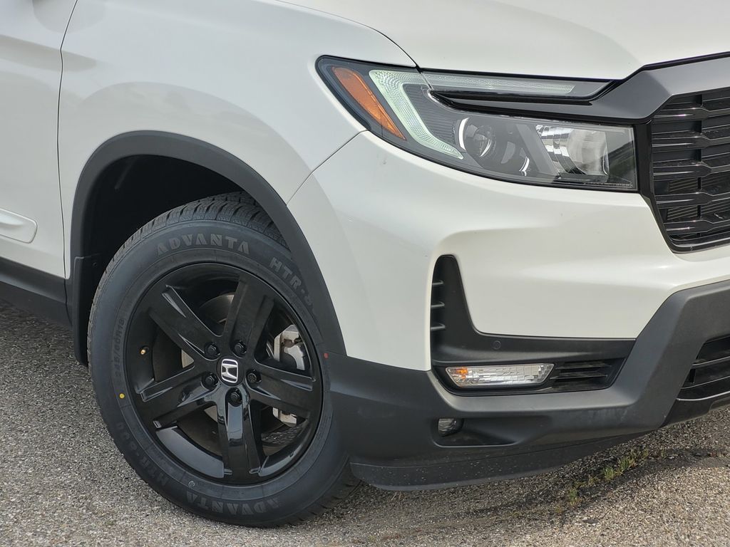 Used 2023  Honda Black Edition image 9