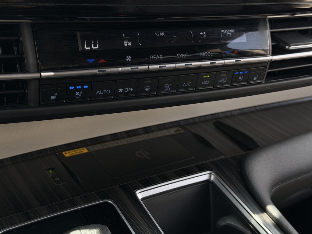 Used 2024 Toyota Sienna Van