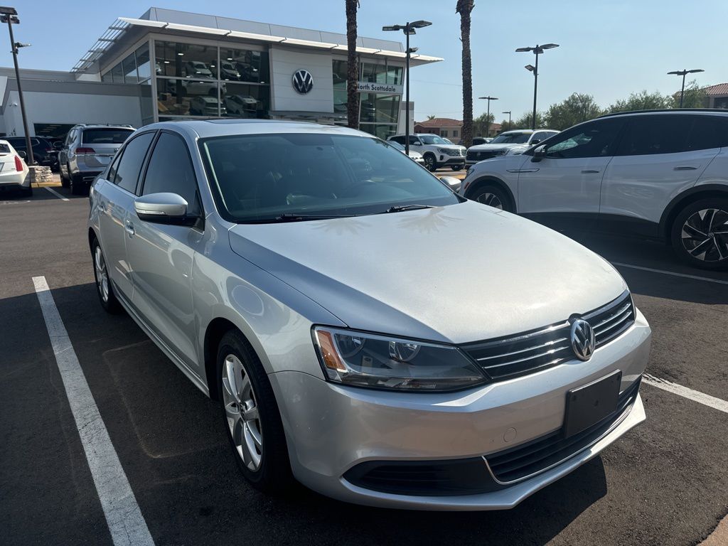 Thumbnail: 2014 Volkswagen Jetta - 4