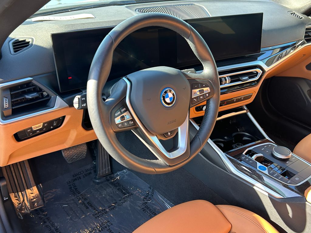 Thumbnail: 2024 BMW i4 - 13