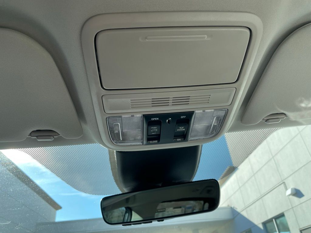 Thumbnail: 2026 Honda Odyssey - 16