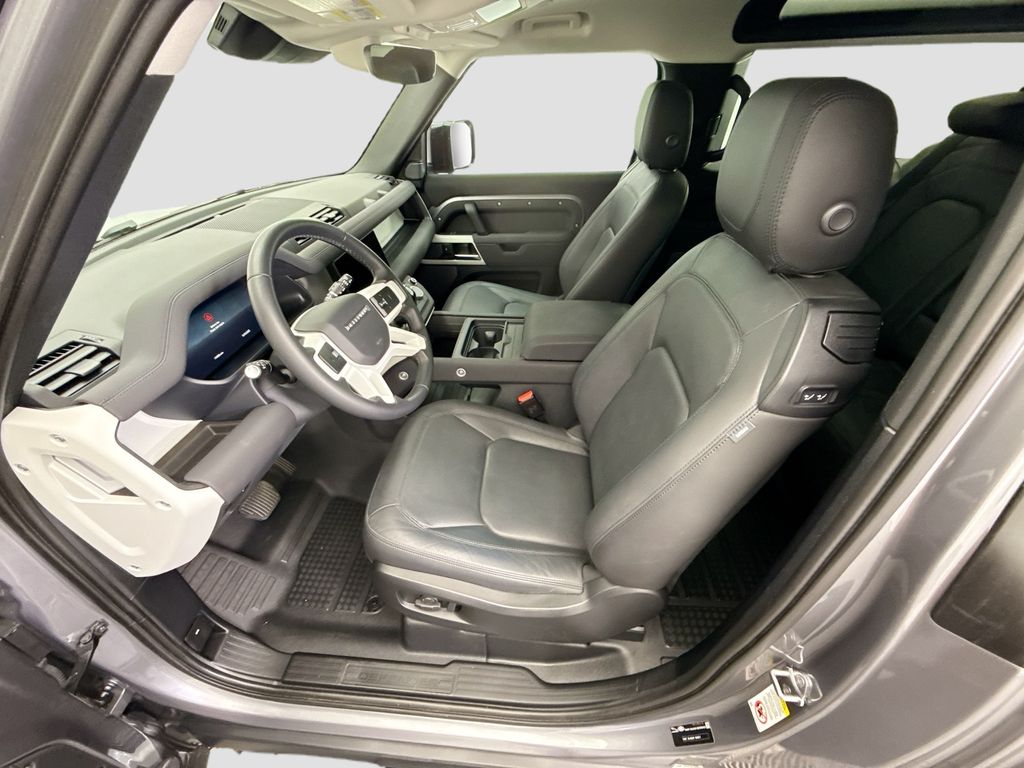Thumbnail: 2023 Land Rover Defender - 5