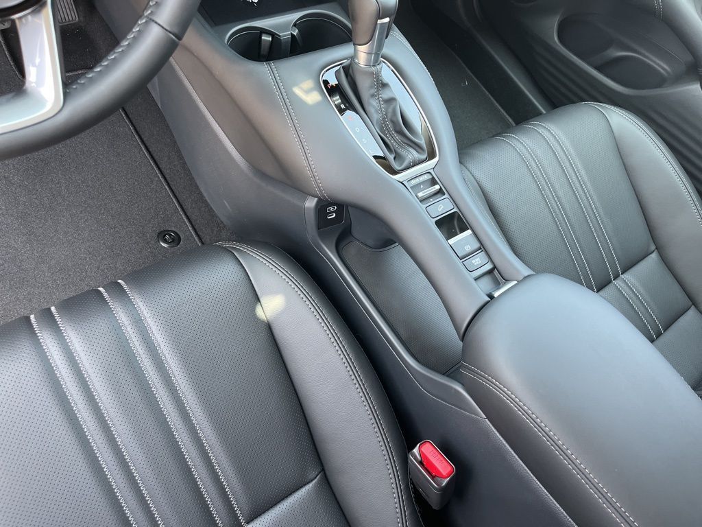 Thumbnail: 2027 Honda HR-V - 11