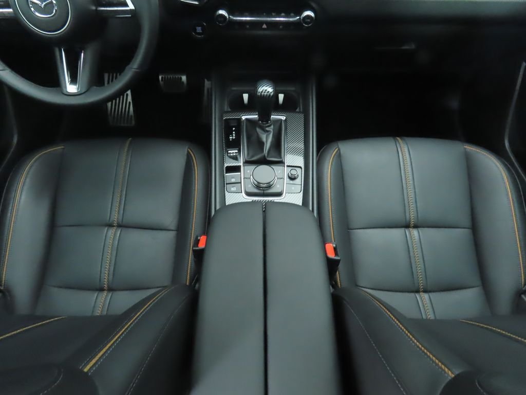 Thumbnail: 2025 Mazda CX-50 - 17