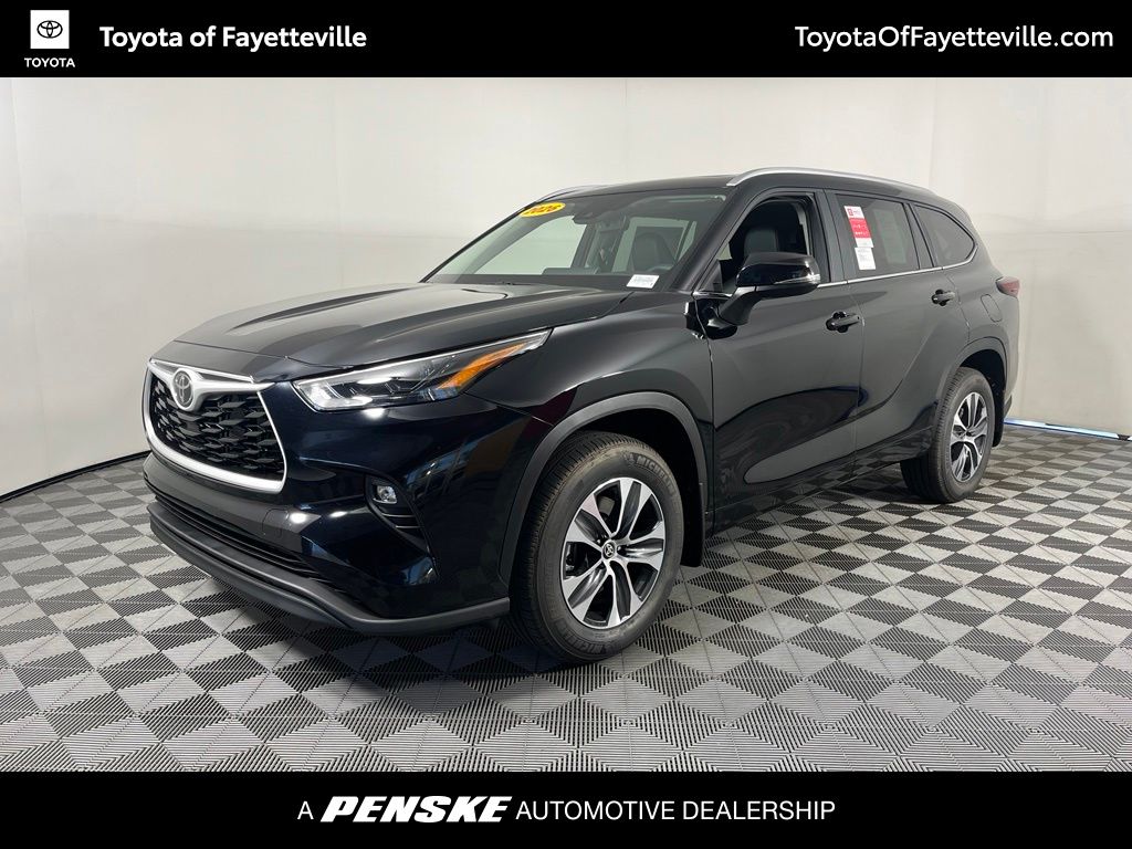 Thumbnail: 2026 Toyota Highlander - 1