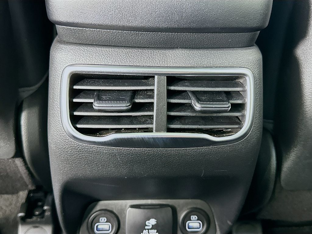 Thumbnail: 2022 Hyundai Santa Fe - 26