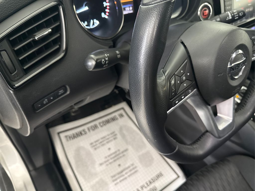 2019 Nissan Rogue SV - Photo 43