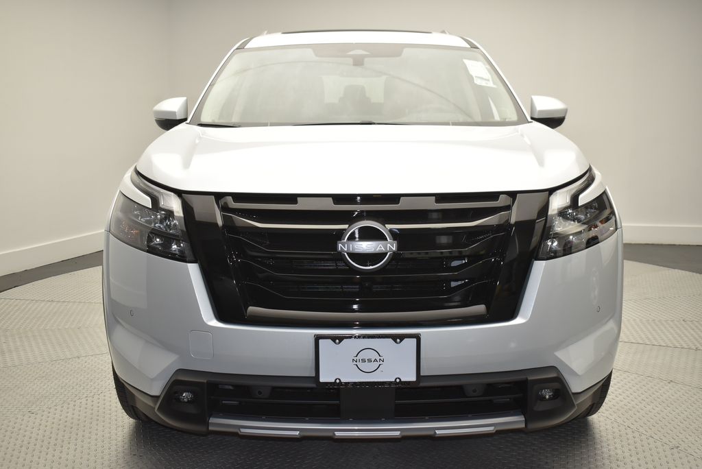 Thumbnail: 2025 Nissan Pathfinder - 2