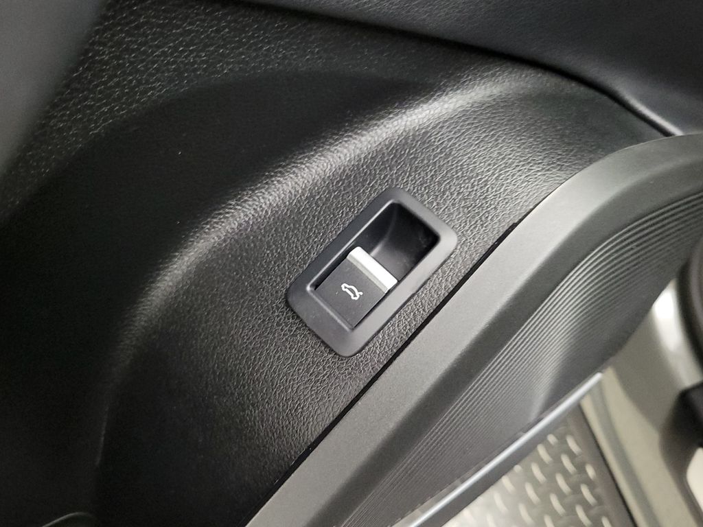 Thumbnail: 2023 Audi Q5 - 31