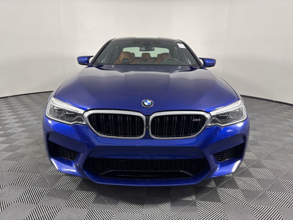 Thumbnail: 2019 BMW M5 - 2