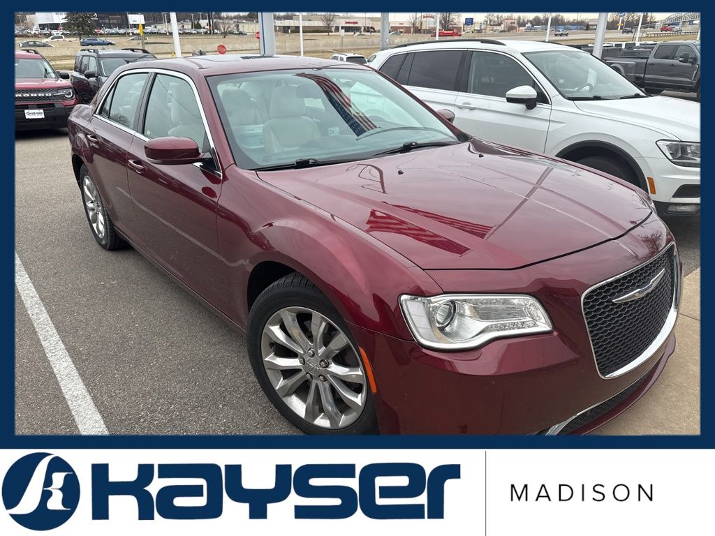 2017 Chrysler 300 Limited