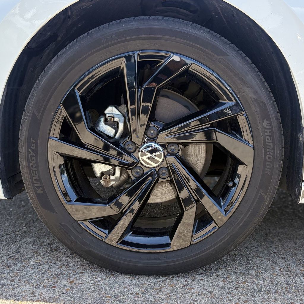 2025 Volkswagen Jetta 1.5T SE - 8