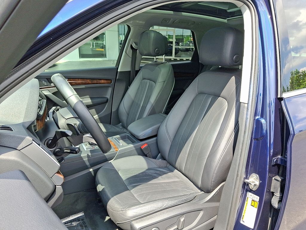 Thumbnail: 2018 Audi Q5 - 13