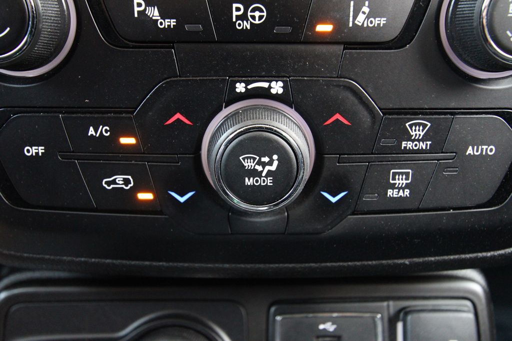 Used 2021 Jeep Renegade SUV
