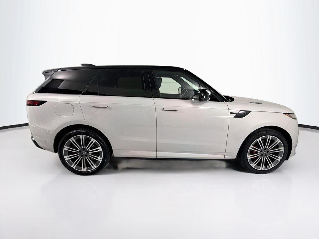 Thumbnail: 2024 Land Rover Range Rover Sport - 4
