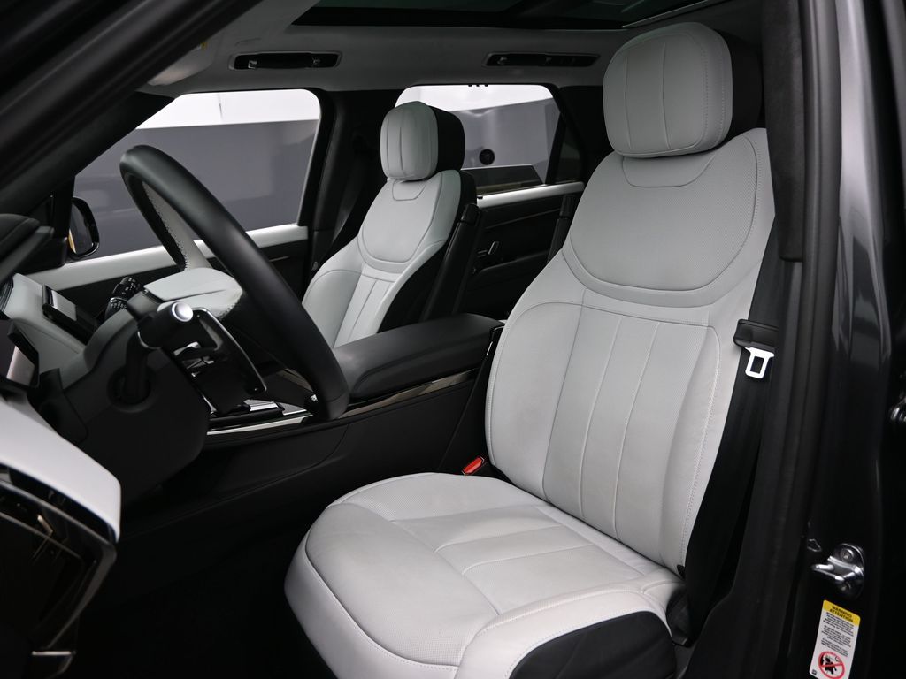 2025 Land Rover Range Rover Sport P530 Autobiography