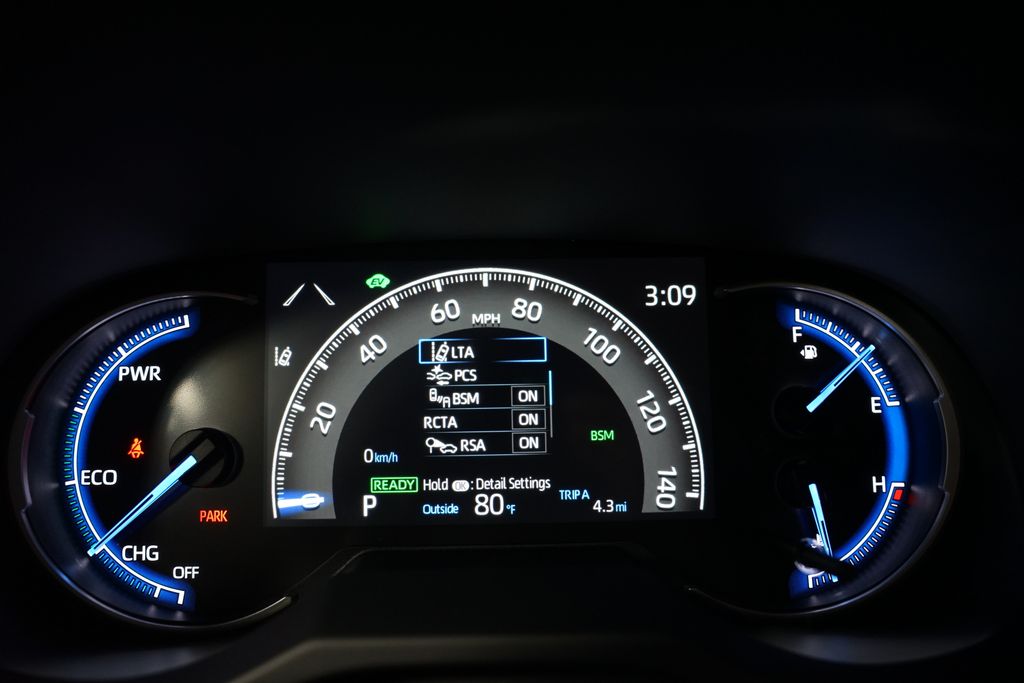 Thumbnail: 2025 Toyota RAV4 - 18