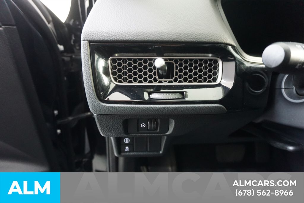 Used 2024  Honda EX image 29