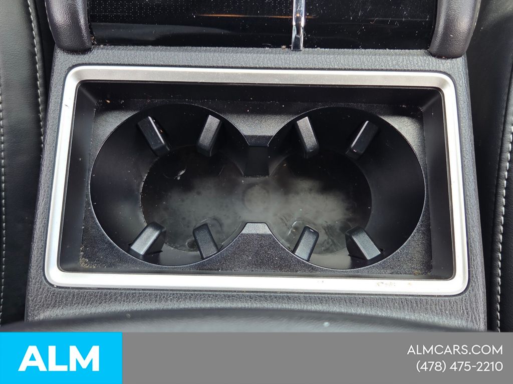 Used 2024  Mitsubishi SEL image 19