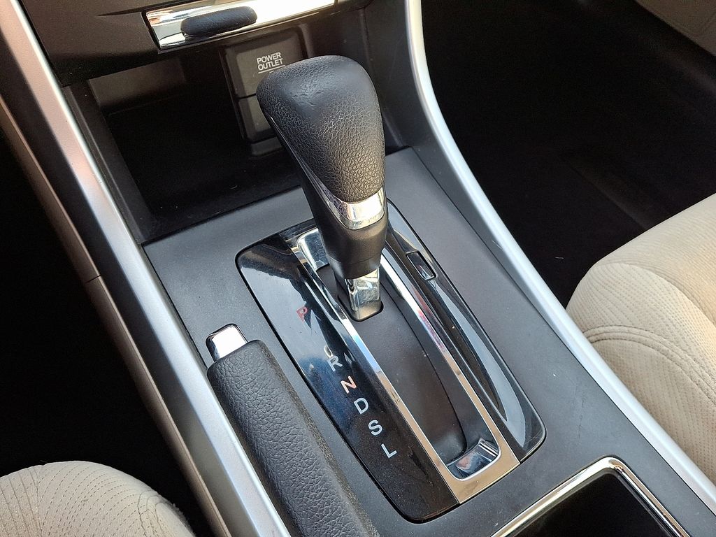Thumbnail: 2013 Honda Accord - 16
