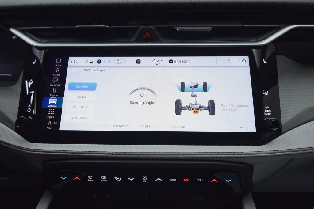 new 2026 Jeep Cherokee car, priced at $42,713