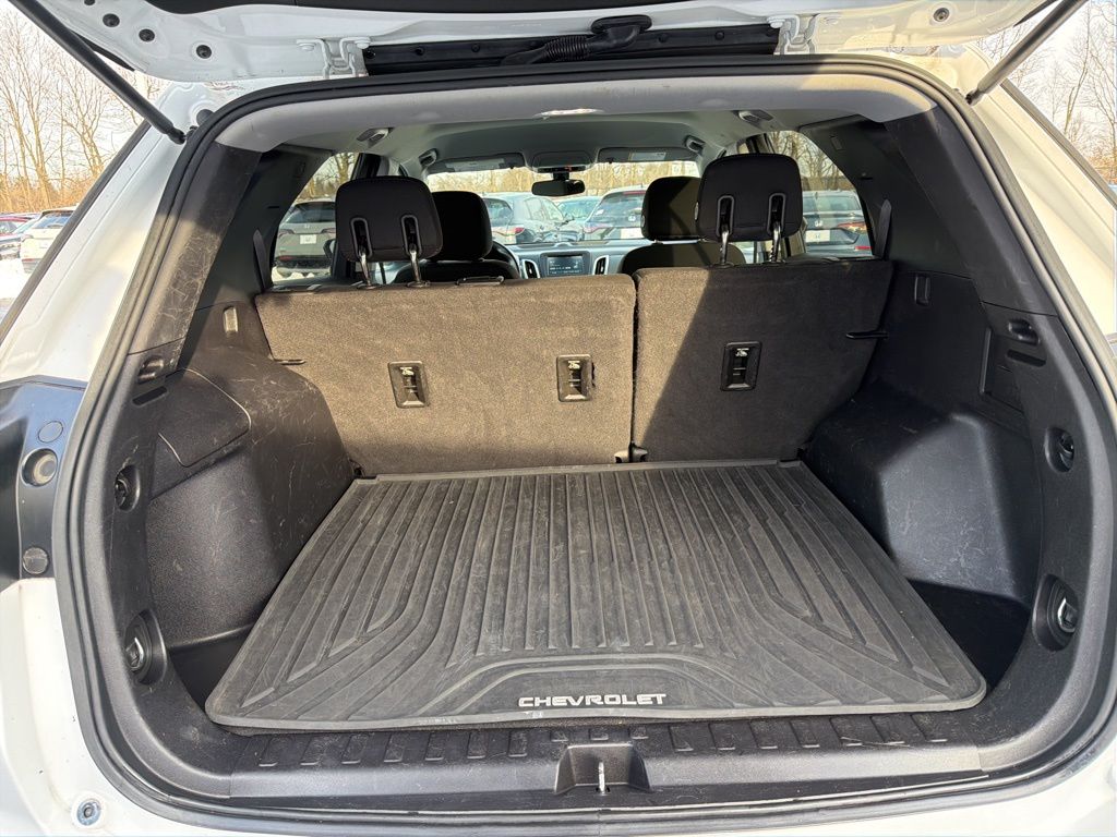 Thumbnail: 2018 Chevrolet Equinox - 21