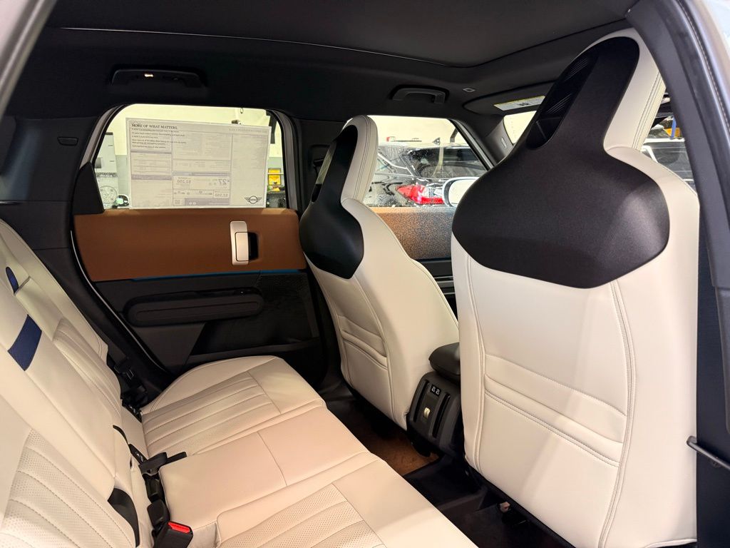 Thumbnail: 2025 MINI Cooper Countryman - 25