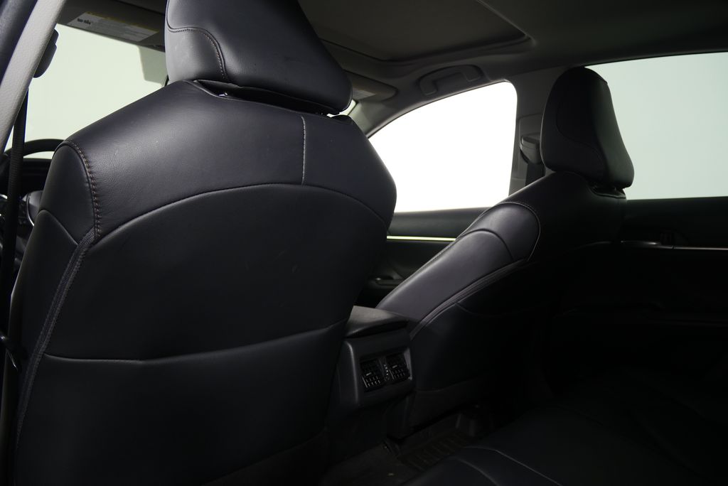 Thumbnail: 2020 Toyota Camry - 17