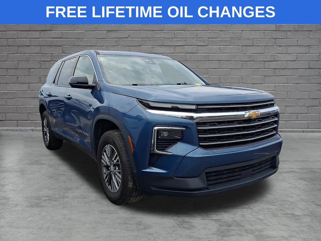 Lakeshore Blue 2025 Chevrolet Traverse SUV / Crossover Four-Wheel Drive 8-Speed Automatic
