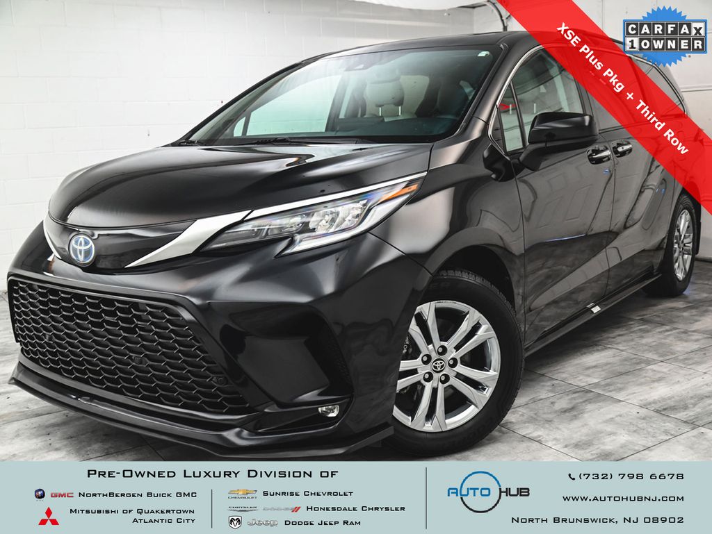 Midnight Black Metallic 2023 Toyota Sienna XSE 7-Passenger AWD Minivan All-Wheel Drive Continuously Variable Transmission